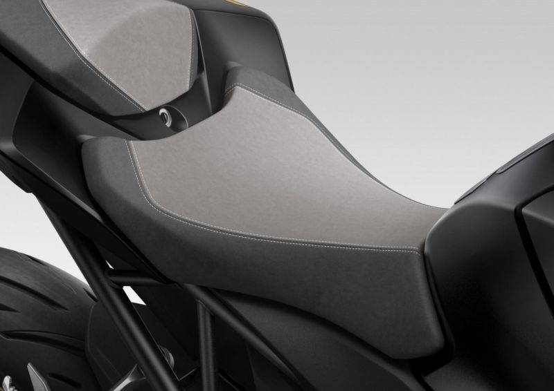 Rider Seat Alcantara
