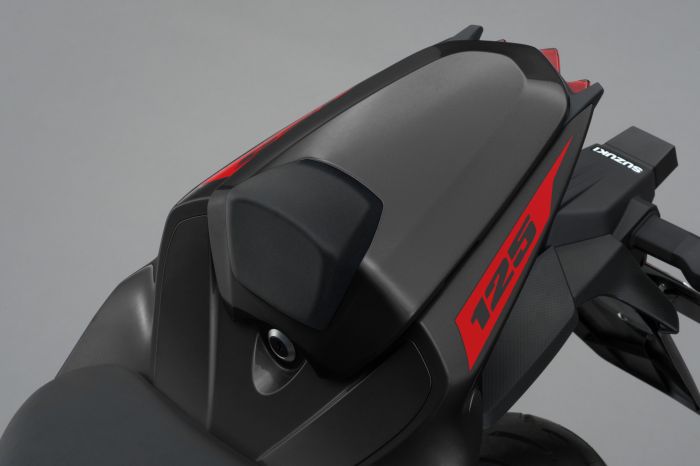 Single Seat Cover (Gloss Black)