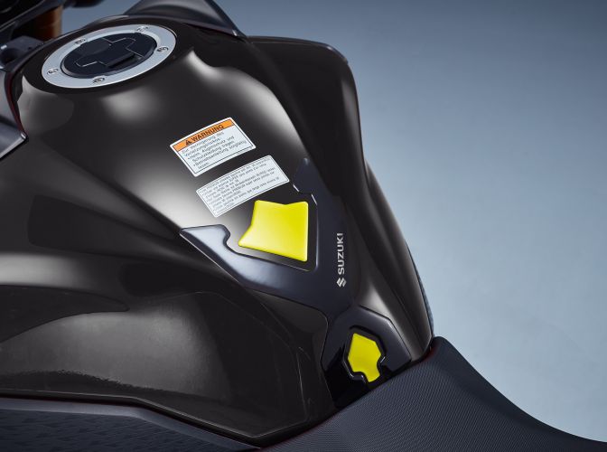 Tank Pad (Black/Yellow)