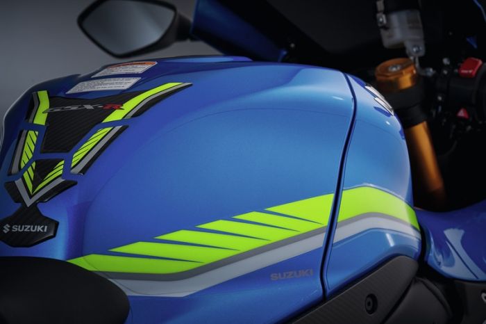 Fuel Tank Protection Foil (Clear)