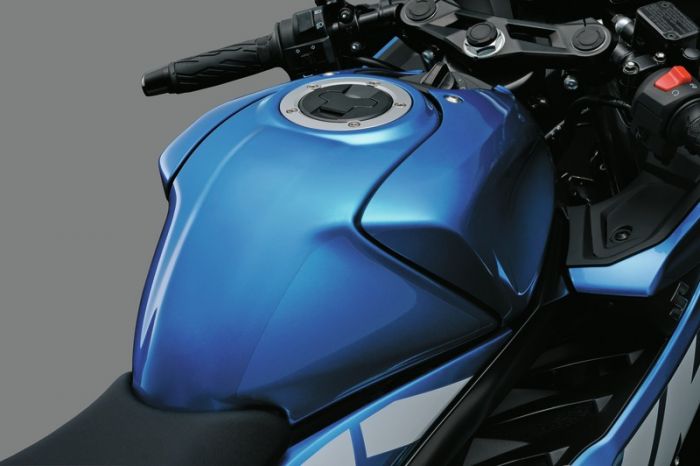 Fuel Tank Protection Foil (Clear)